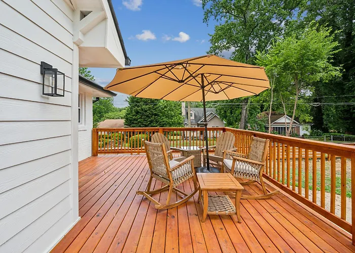Centrally Located Home In Atlanta-10 Mins From Ga Aquarium, Mercedes Benz Stadium, & Much More