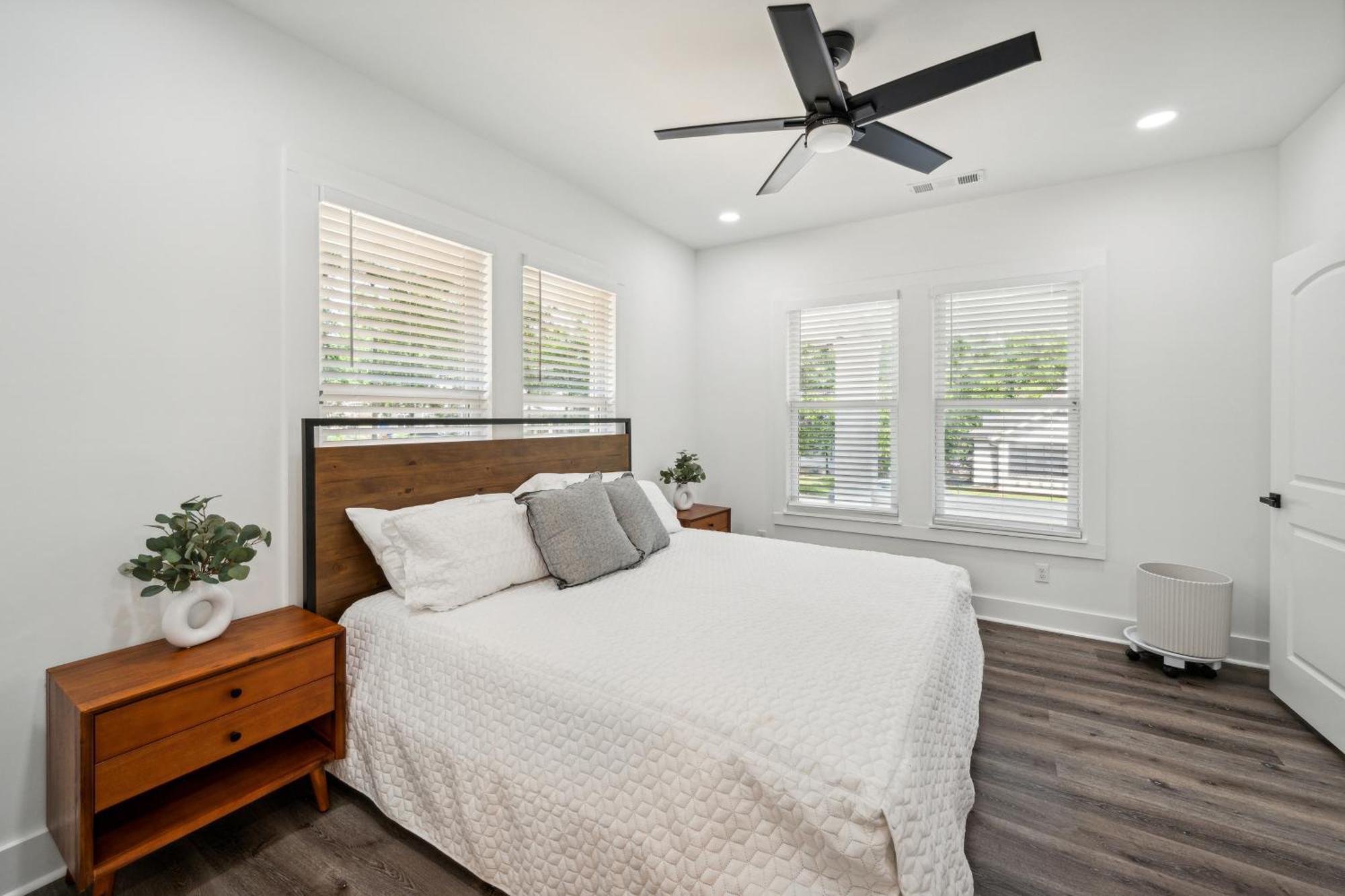 Villa Centrally Located In Atlanta-10 Mins From Ga Aquarium, Mercedes Benz Stadium, & Much *